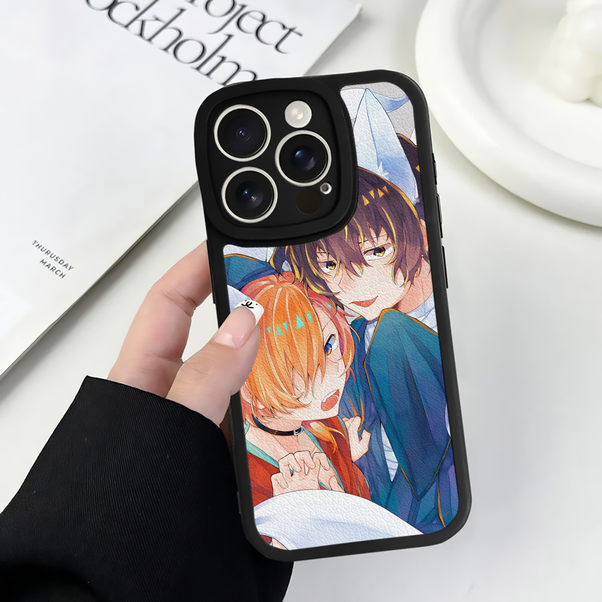 （画像用） 文豪ストレイドッグス Bungo Stray Dogs 【iPhone 16シリーズ対応】シリコンスマホケース（レザー調） 材質：シリコン